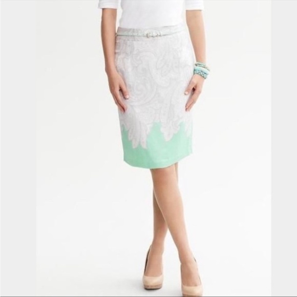 Banana Republic Grey and Mint Green Paisley and Colorblock pencil skirt NWOT 2 - Picture 1 of 10